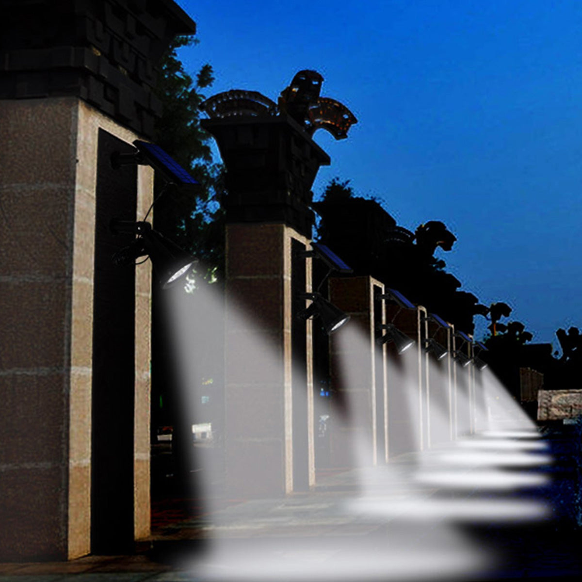 Lot de 4 spots solaires projecteurs à piquer LED blanc 200 lumens panneau solaire déporté 4x SPIKY AWAY W34