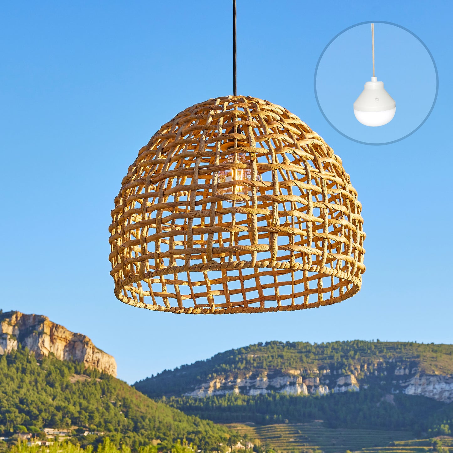 Suspension AMADEO NOMAD en jacinthe d'eau naturelle style bohème avec ampoule LED nomade