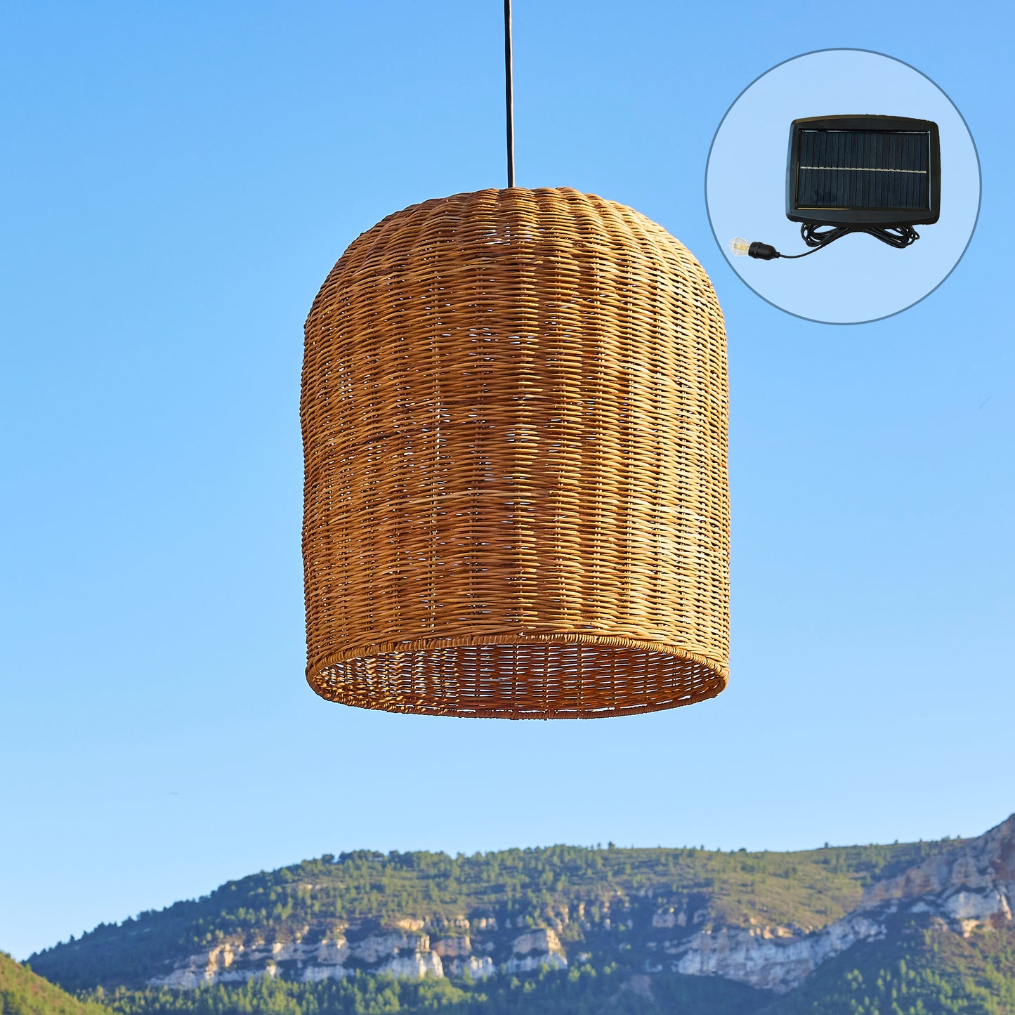 Suspension solaire GIACOMO SOLAR en rotin naturel avec câble hybride secteur et solaire 5m de longueur