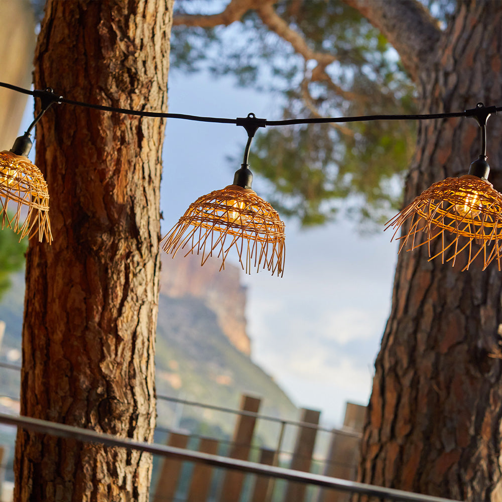 Guirlande lumineuse extérieure raccordable 82m avec 200 ampoules LED filament E27 blanc chaud HAWAII LIGHT Abat-jour polyrotin bohème