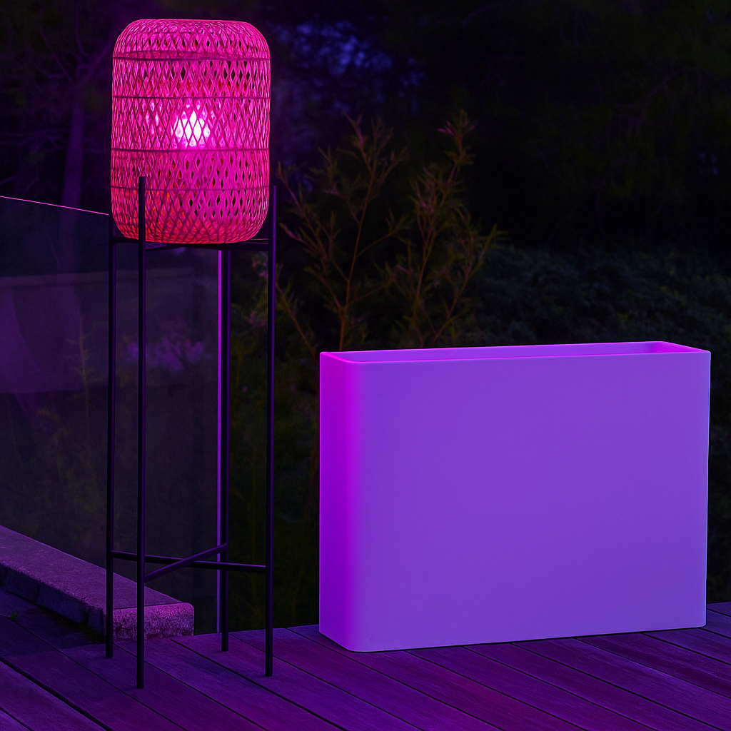 Lampadaire sans fil à 4 pieds metal LED blanc et multicolore dimmable STANLEY en poly rotin H150cm avec télécommande