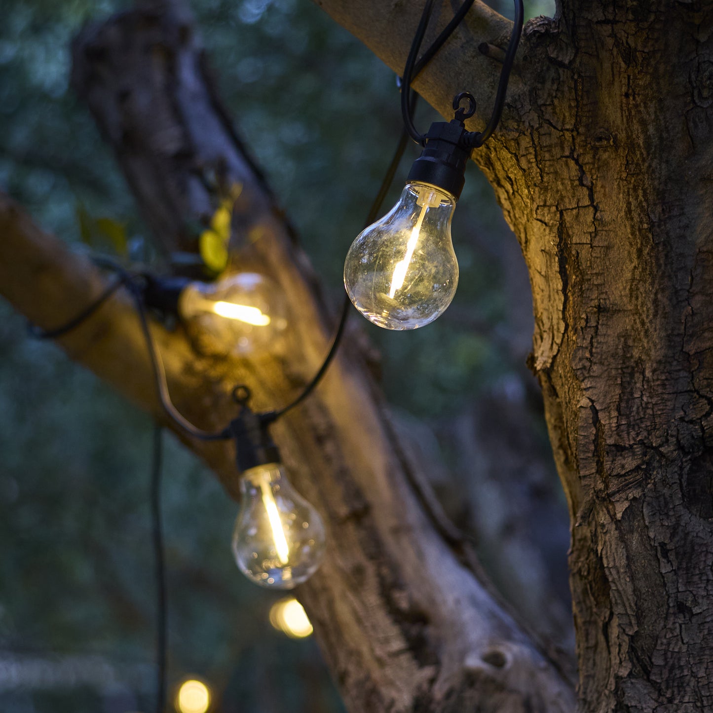 Lot de 2 guirlandes lumineuses extérieur 10 globes transparents LED blanc chaud dimmable PARTY CLEAR HYBRID 8m solaire et sur secteur