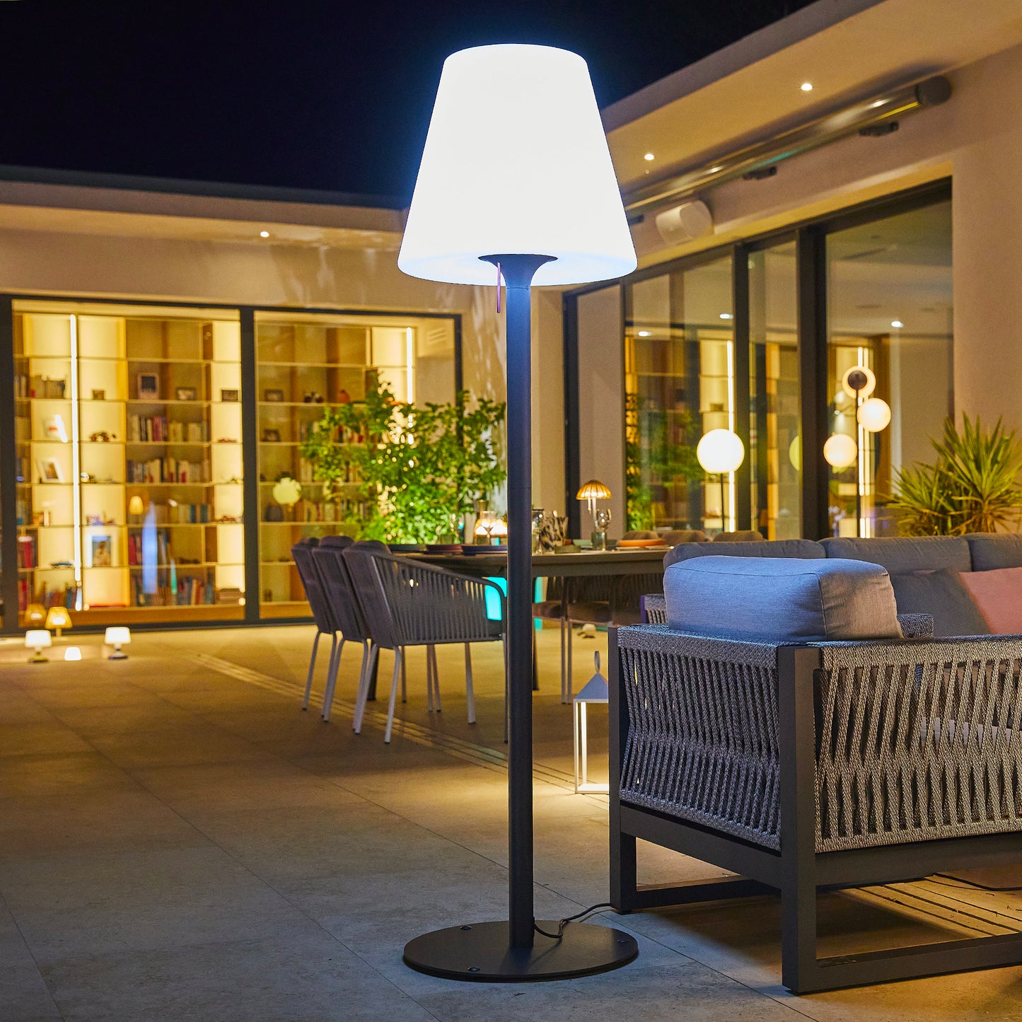 Lampadaire filaire pied métal pour extérieur éclairage puissant LED blanc STANDY H180cm culot E27