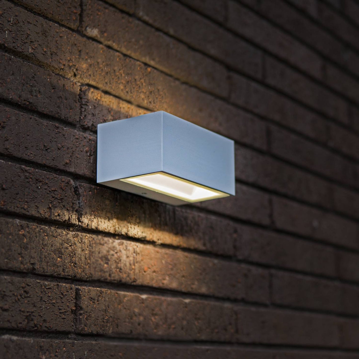 Applique murale d'extérieur sur secteur bidirectionnelle GEMINI WHITE aluminium blanc LED blanc H6,5cm