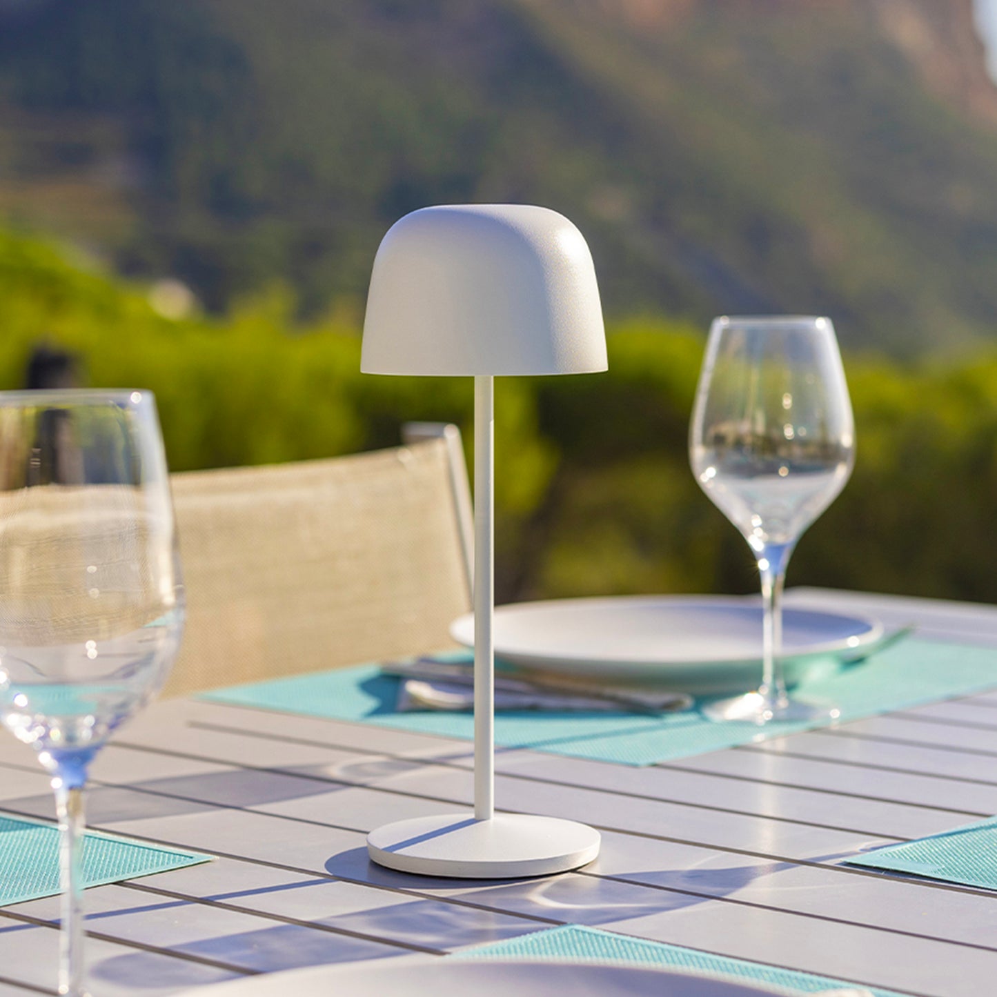 Lot de 6 Lampe de table sans fil LED blanc chaud dimmable SOPHIA WHITE H28cm Blanc avec plateau de chargement