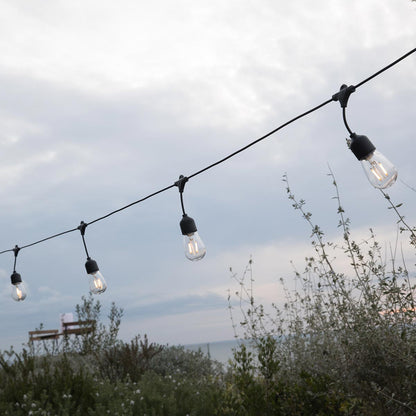 Guirlande lumineuse solaire 10 ampoules à filament vintage LED blanc chaud MAFY SOLAR 6.50m - REDDECO.com