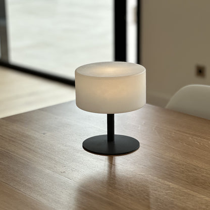 Lampe de table sans fil pied en acier gris LED blanc chaud/blanc dimmable ATLAS Rock H20cm